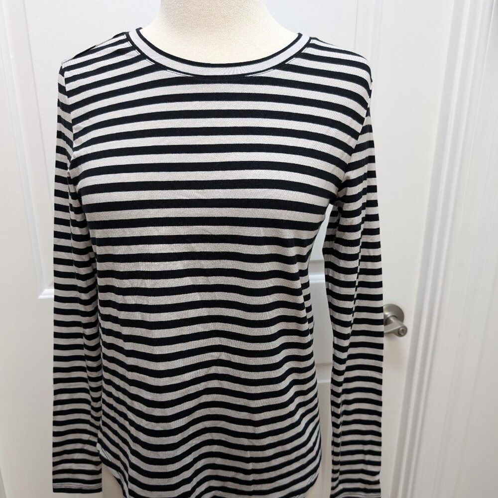 Universal Standard NWT Size 00-0 Black/Bone Stripe Long Sleeve Crew Neck Tee Re